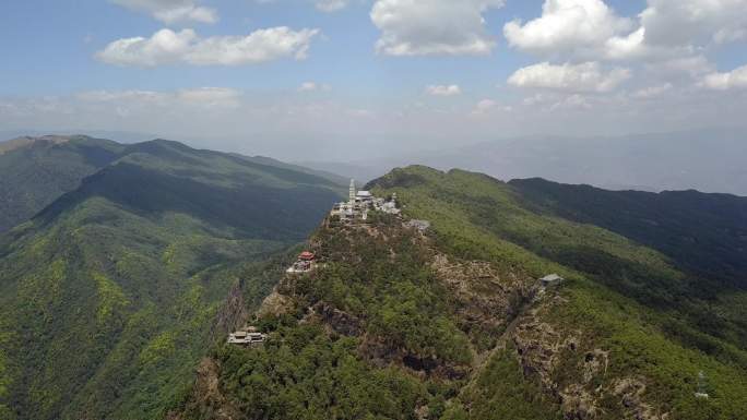 航拍大理宾川鸡足山金顶环绕大景