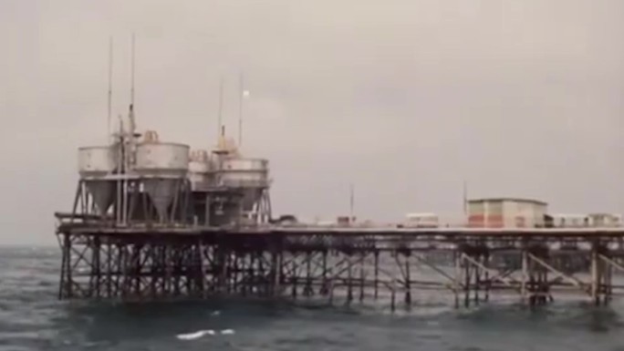 80年代海上石油钻井