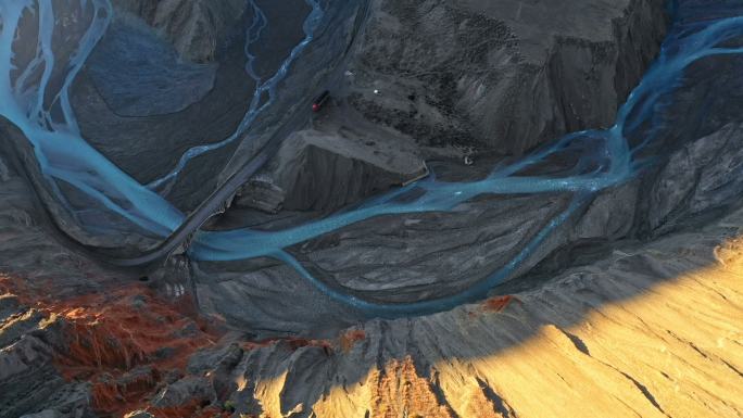 航拍新疆红山大峡谷特写视频