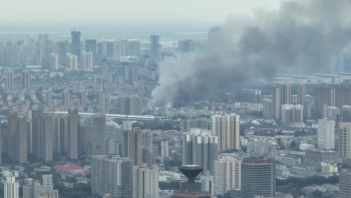 航拍济南城市失火消防灭火