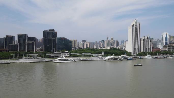 上海外滩黄浦江全景4K航拍原素材