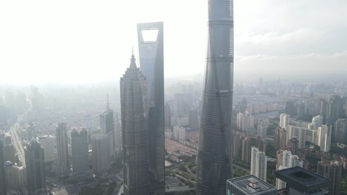 上海陆家嘴三件套中心大厦4K航拍原素材