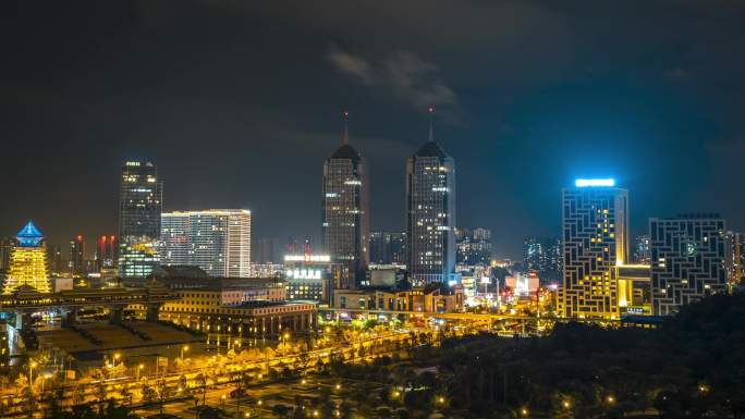 4k桂林临桂城市车流夜景