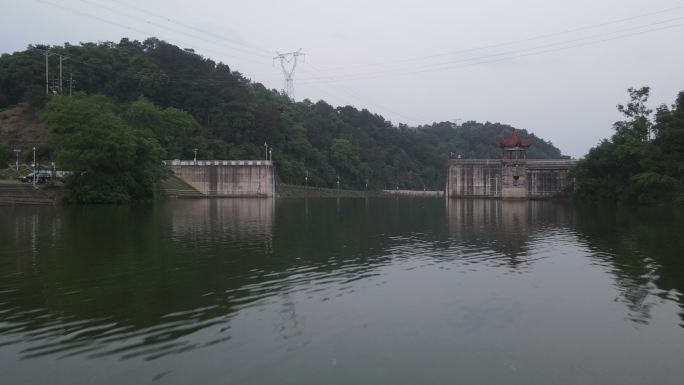 山水水坝视频