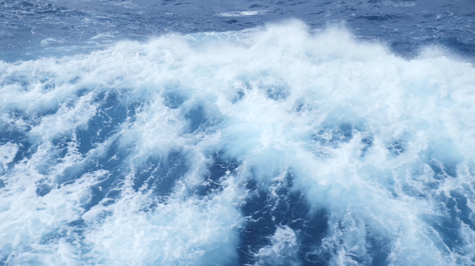 【4K】波涛汹涌的深海海面-海浪