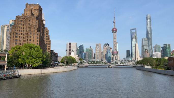 上海封城中的地标建筑群
