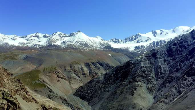 400米高空航拍祁连山冈什卡雪峰 4K