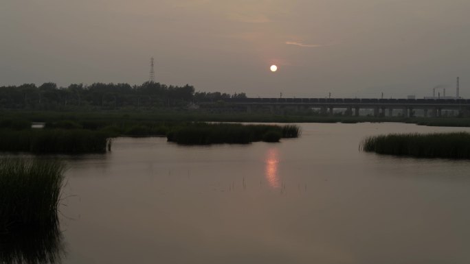 郊外湿地日落昼转夜延时摄影