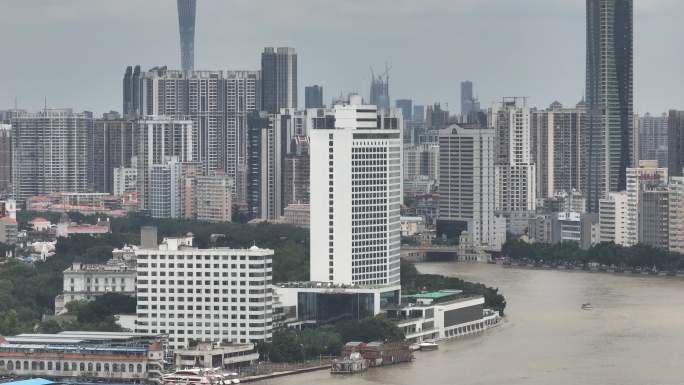 广州沙面白天鹅酒店珠江远眺广州塔全貌