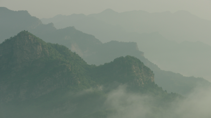 山河风景，云雾山峰