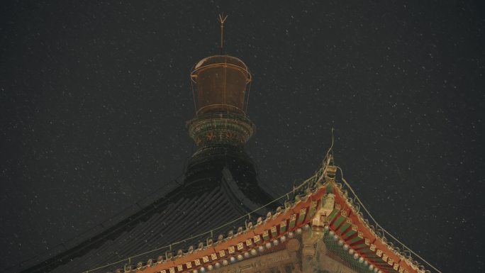 雪夜中的中国古建筑