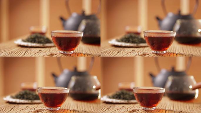 一杯中国传统茶红茶透明茶杯