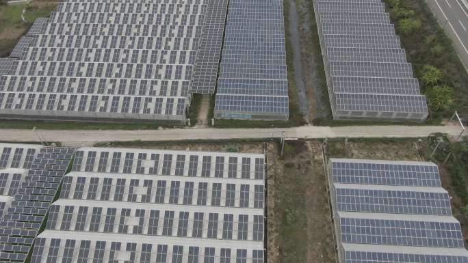 阴天太阳能电站光伏能源绿色能源环保能源