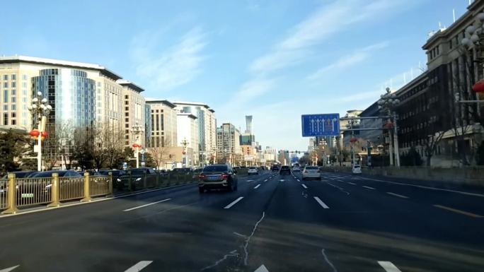 坐车玩北京城市风貌游览京城市井风情望