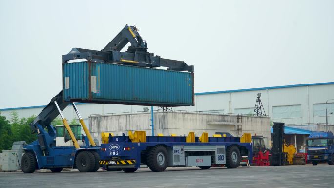 港口 货物装运 智能化 进出口贸易