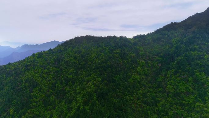 航拍高山