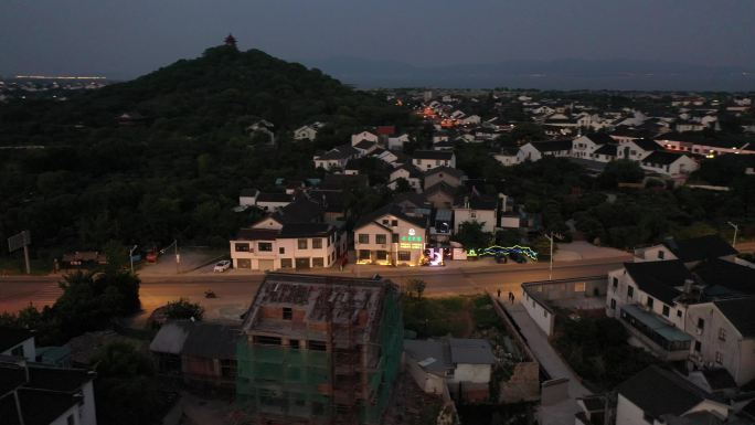 航拍太湖西山金庭镇夜景