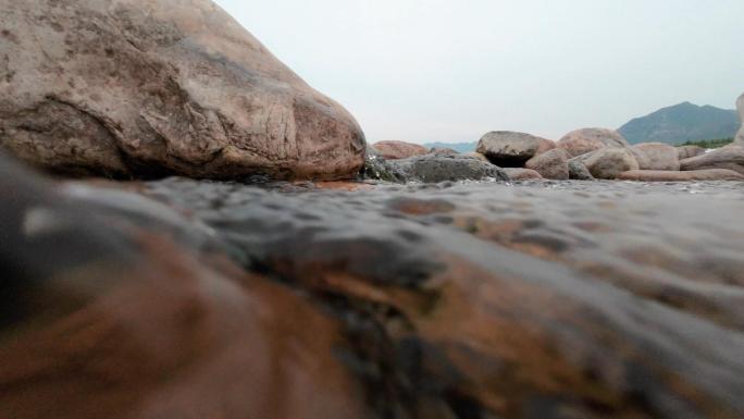 山间小溪流水