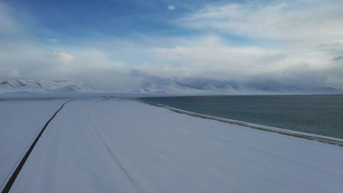 西藏纳木错扎西半岛冬季雪景