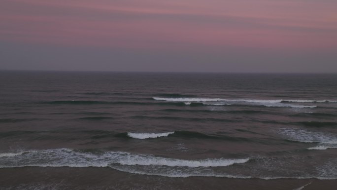 户外粉色的海岸线