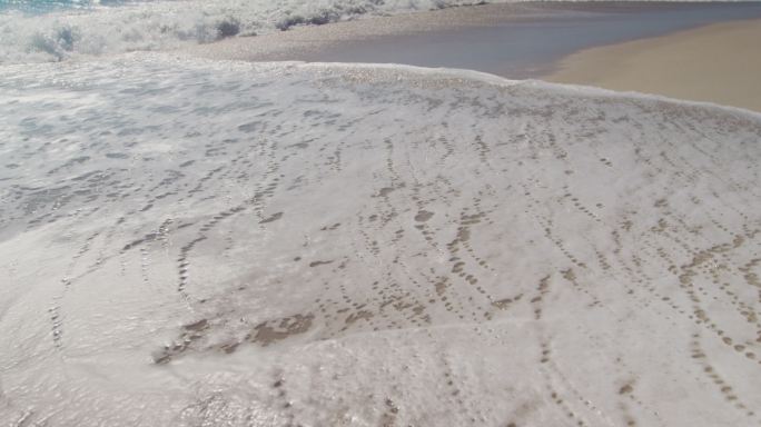 海滩度假胜地液体流动水的意境海岸