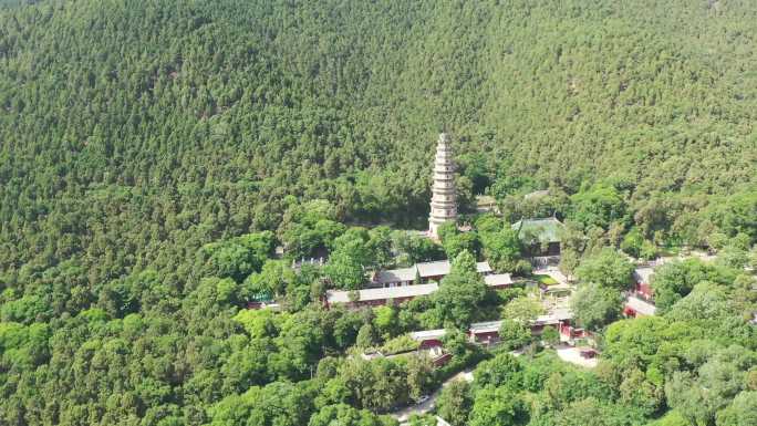 灵岩寺