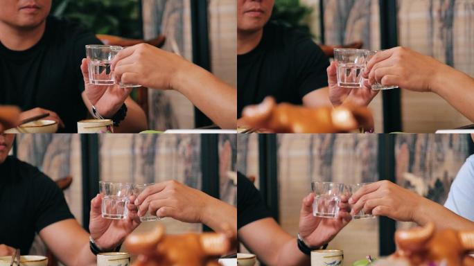 每秒300帧高速摄影-喝酒碰杯1
