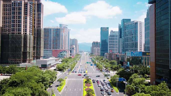 【4K】福建龙岩市龙岩大道航拍楼间穿行