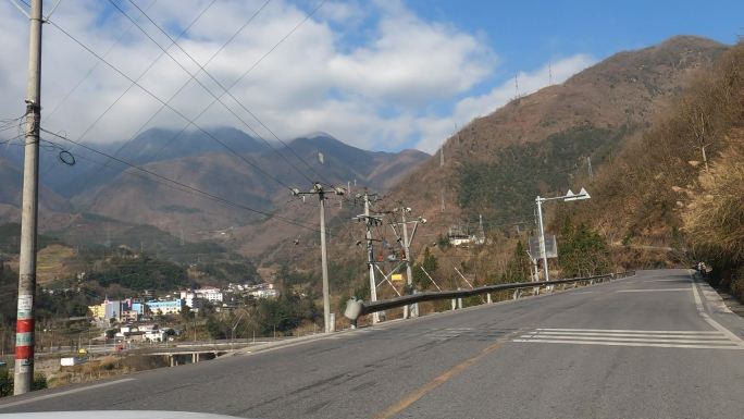 川区群山自然风光