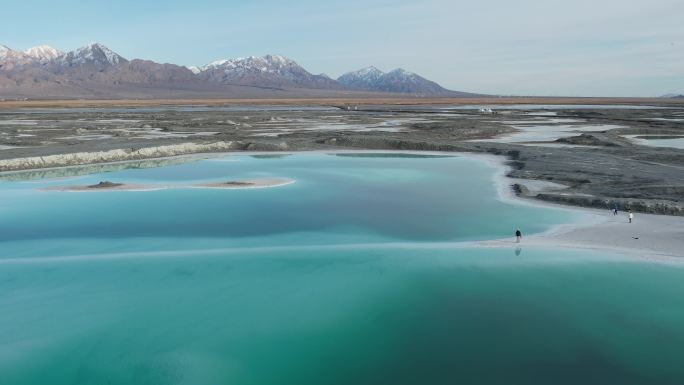 原创 青海大柴旦翡翠湖自然风光航拍