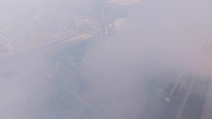 空气污染 烟囱排放浓烟