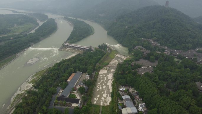 四川成都都江堰景区南桥与灌县古镇水利工程