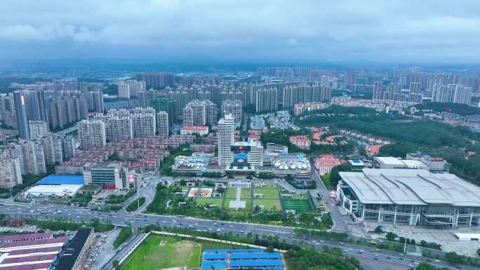 4K航拍长沙雨后云海高空穿云广电大楼