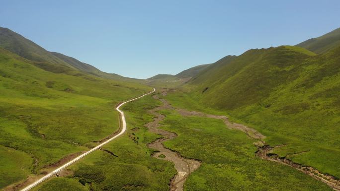 原创 甘肃甘南夏河县桑科草原公路自然风光