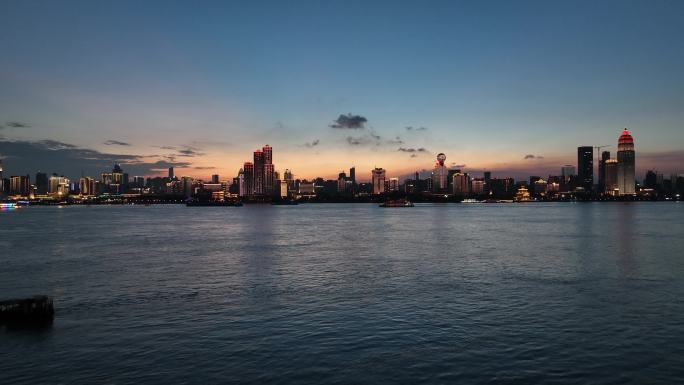 4k航拍武汉武昌月亮湾江滩晚霞夜景