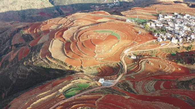 美丽的东川红土地落霞沟航拍