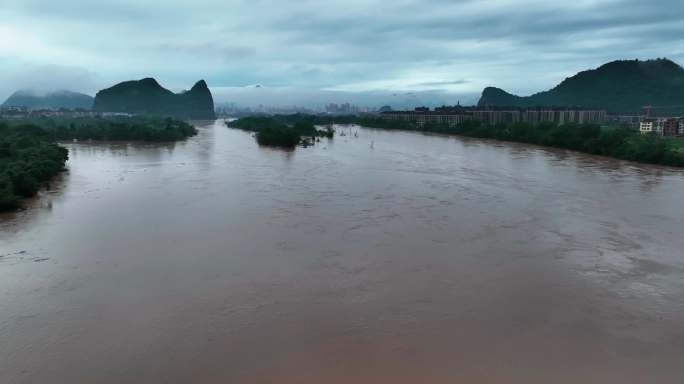 城市洪峰过境桂林净瓶山便桥水位