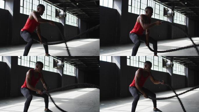 非裔美国人在一座空的城市建筑里练习格斗绳索