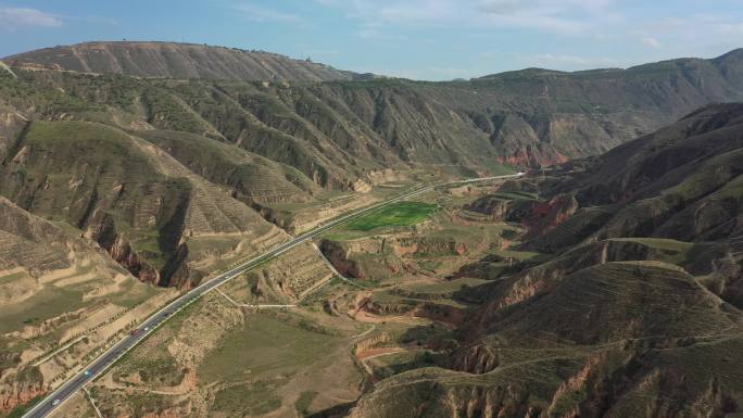 甘肃临夏东乡县折红公路峡谷自然风光航拍