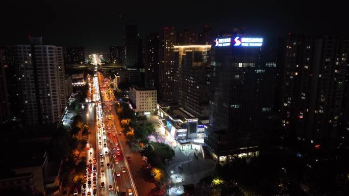 北辰路夜景车流上下班高峰期城市车水马龙