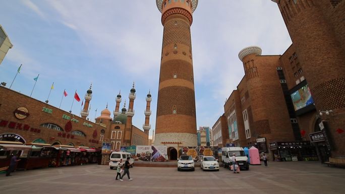 原创 新疆乌鲁木齐国际大巴扎商业街景