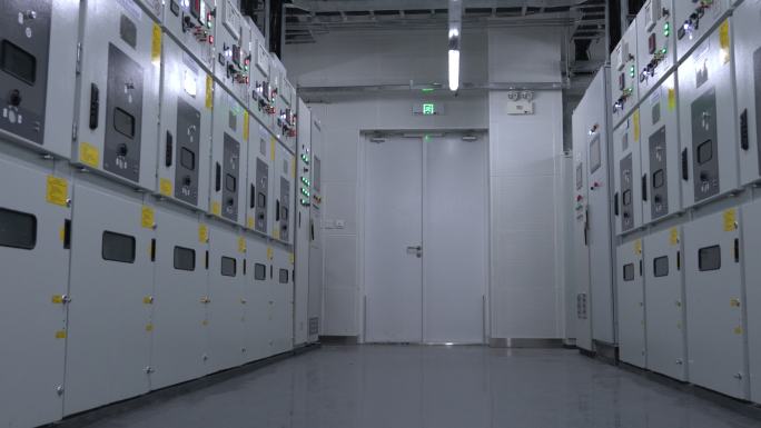 工厂电压室工厂电压室主机控制室