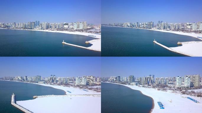 海滨城市秦皇岛的雪景航拍
