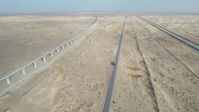 原创 新疆环沙漠和若铁路和G315国道