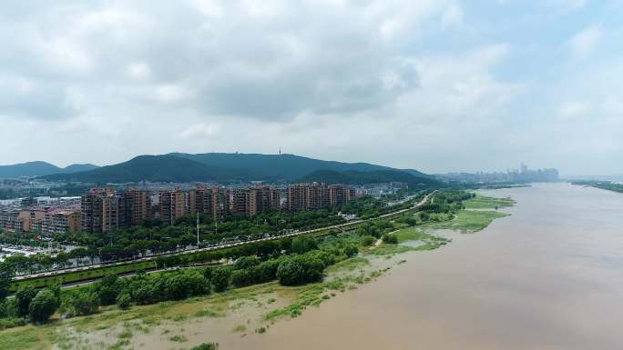 4K航拍洪峰过境湘江沿岸