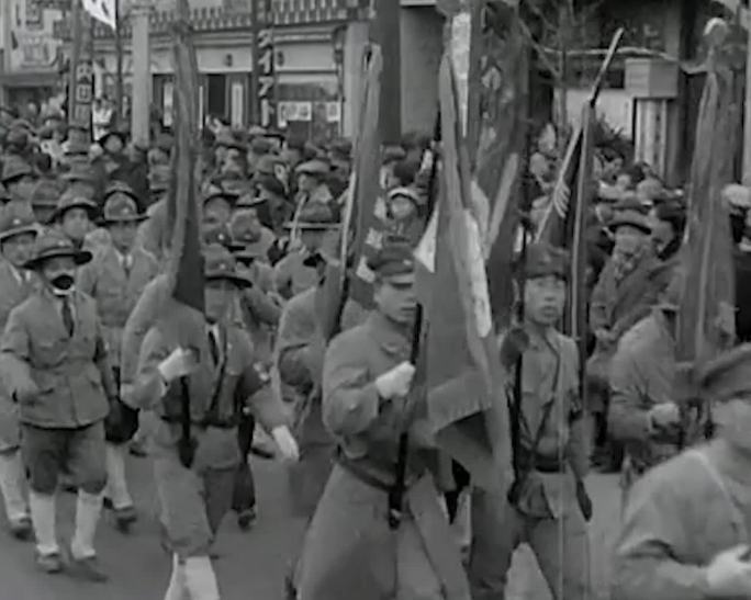 1933年日本街头的军乐团