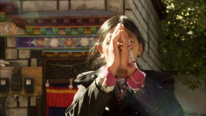 朝圣者 跪拜 西藏 人流