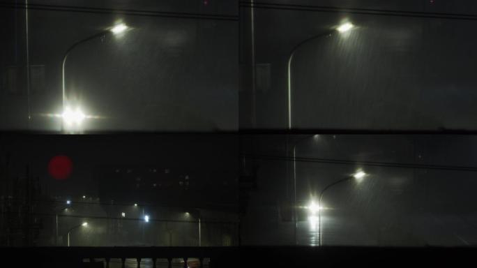 大雨夜晚路灯