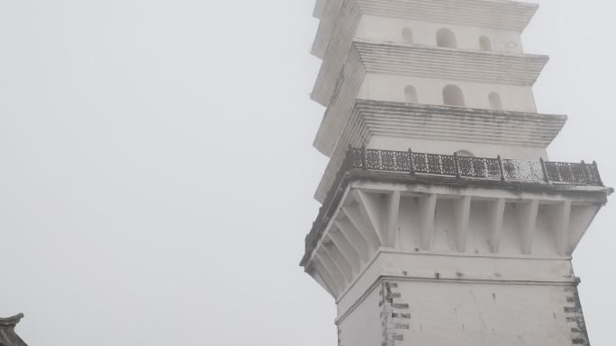 大理鸡足山雪景