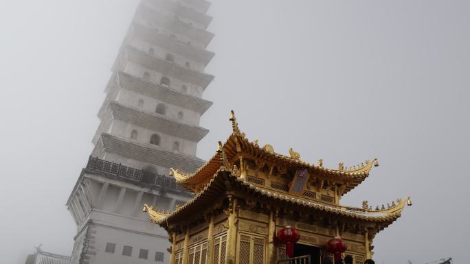 大理鸡足山 雪景寺庙佛塔   宾川02